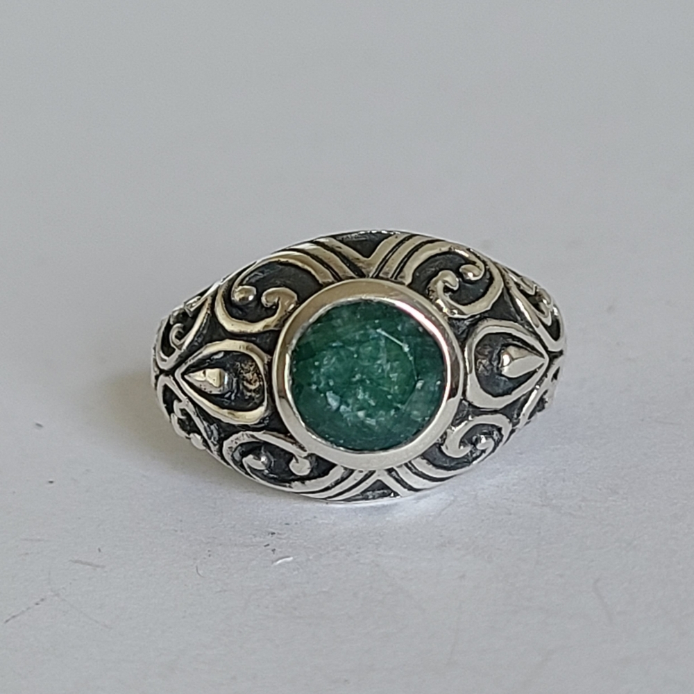 Vintage Boho Tribal Filigree Chunky Emerald Green Gemstone Sterling Silver Ring